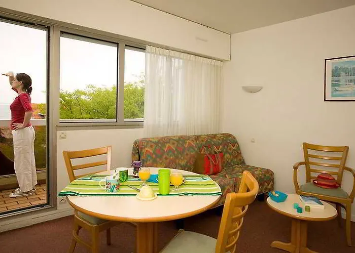 Maeva La Jetee Des Marins 호텔 2*